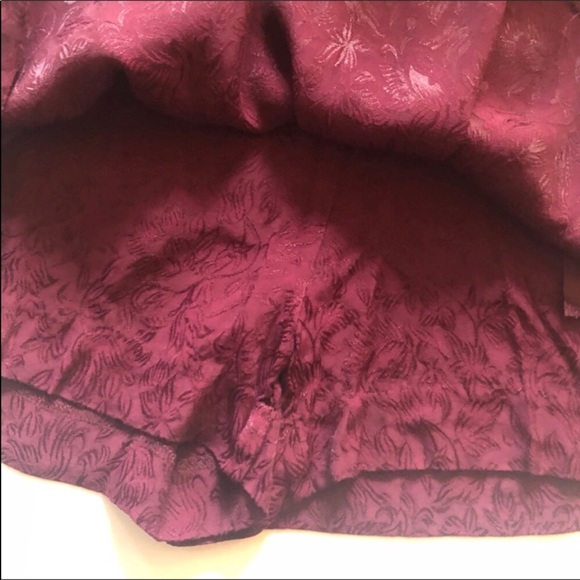 Ann Taylor Loft.  Burgundy skort - Picture 2 of 6